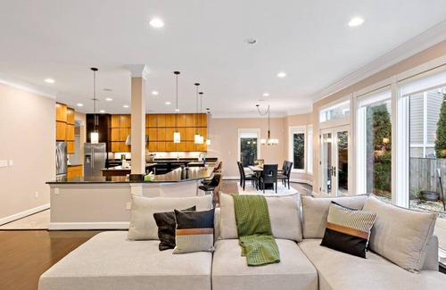 McLean House | The McLean Luxury Retreat