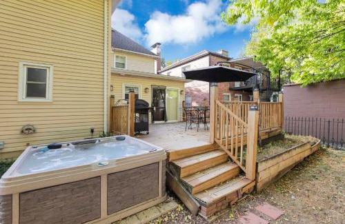 Grandview Heights House | The Meadow Adventure