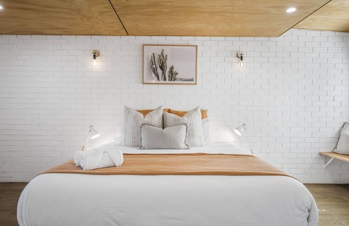 Crescent Head Hotel | The Med Motel