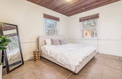 Menlo Park House | The Menlo Park Retreat