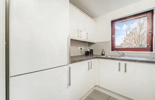 City Centre Glasgow Apartment | The Merchants Gem - 2Bed & Free Parking
