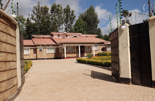 Meru House | The Meru Manor is a Great Home set in Meru Town