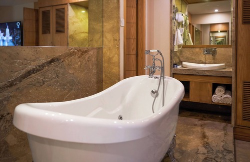 Rao Colony Hotel | The Metropole by Keyboard Hotels