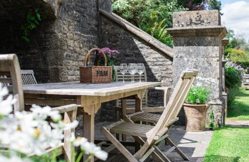 Tetbury House | The Mews