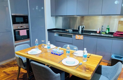 Kuala Lumpur City Centre Apartment | The MEWS KLCC By Arman