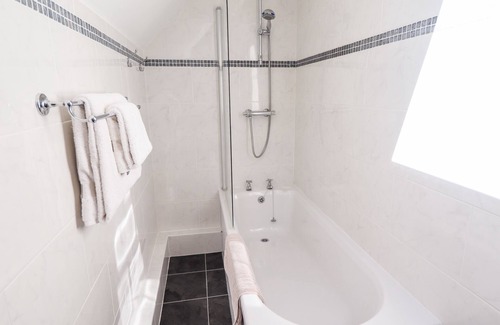 North Somercotes Cottage | THE MILL HOUSE, character holiday cottage in North Somercotes