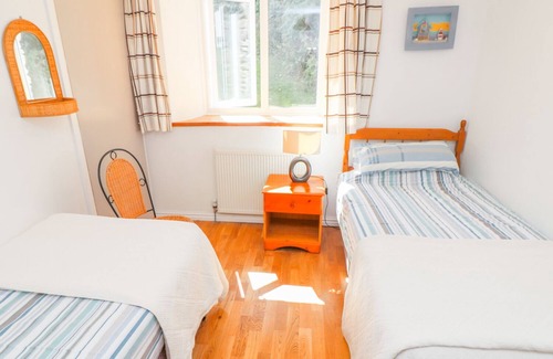 St. Columb Major Cottage | THE MILL HOUSE, pet friendly, with a garden in St Columb Major