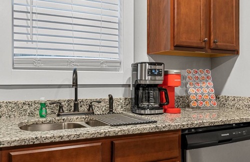 Bowling Green Apartment | The Mint - A Perfect 4Bed/4Bath Weekend Getaway