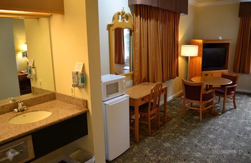 Half Moon Bay Hotel | The Miramar Inn & Suites