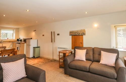 Oakworth Cottage | The Mistal