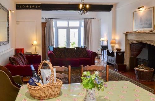 Hunstanton House | The Mistress' House