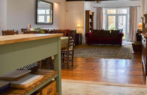 Hunstanton House | The Mistress' House