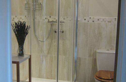 Moreton Bed & Breakfast | The Moats B&B - Ground Floor King Size Room Ensuite - New listing from Vrbo