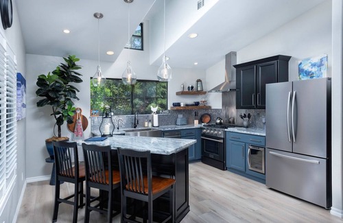Santa Ynez House | The Modern Carriage House - serene, convenient location - NEWLY REMODELED!