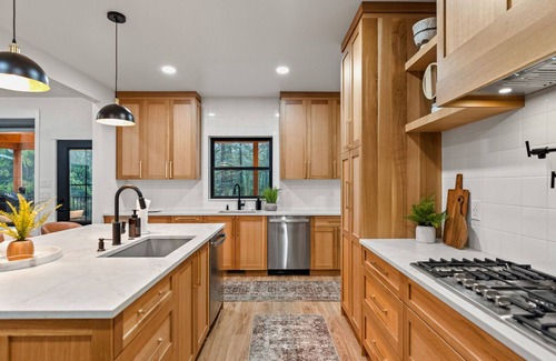 Bonner County House | The Modern Forest Retreat w/Hot Tubnn