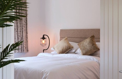 Monknash Ski Chalet | The Monks Rest in the beautiful Cowbridge