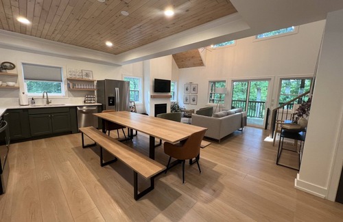 Rockbridge Cabin | The Monroe Hocking Hills