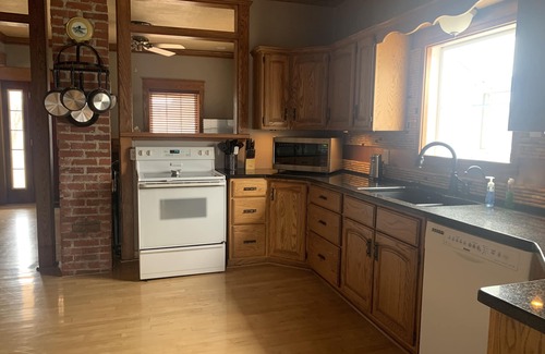 Great Bend House | The Monroe House