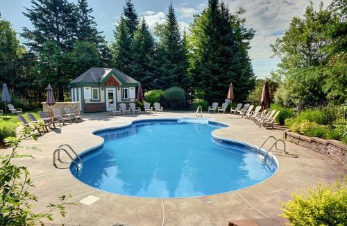 Mont-Tremblant Ski Chalet | The Mont-Tremblant Hideaway by InstantSuites
