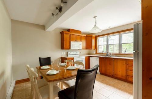 Mont-Tremblant Ski Chalet | The Mont-Tremblant Hideaway by InstantSuites