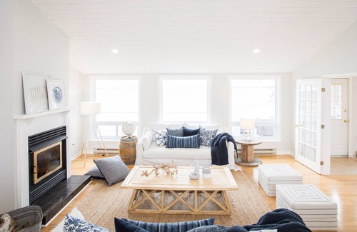 Picton House | The Montauk, Waterfront & Close to Sandbanks Park