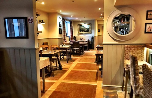 Stoney Middleton Hotel | The Moon Inn at Stoney Middleton