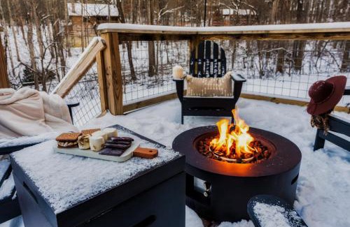 Wears Valley House | The Moondance Cabin by Lightfoot Stays Vacation Rentals