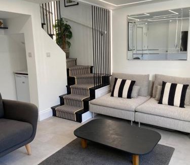 Worthing Apartment | The Motor House