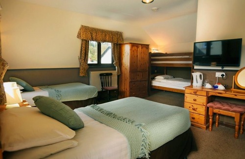 Llanidloes Hotel | The Mount Inn