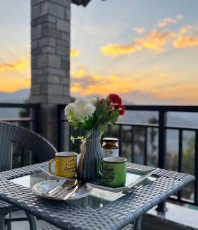 Kaul Ski Chalet | The Mountain Escape A Luxury Home Stay