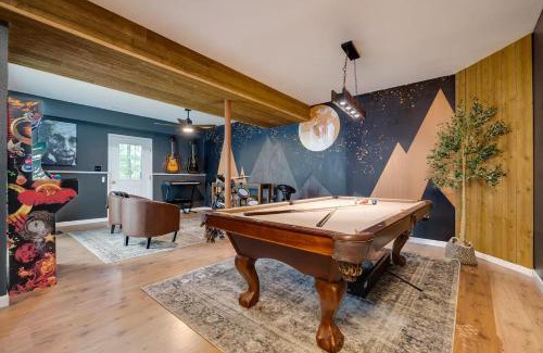 Massanutten House | The Mountain Muse - Music, Games, HotTub, Sleeps12, PetsOk