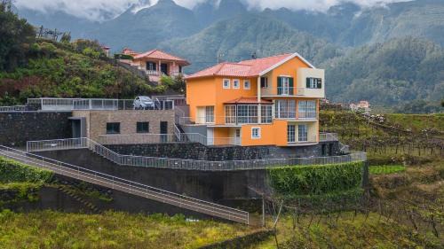 Sao Vicente House | The Mountain View, By OP