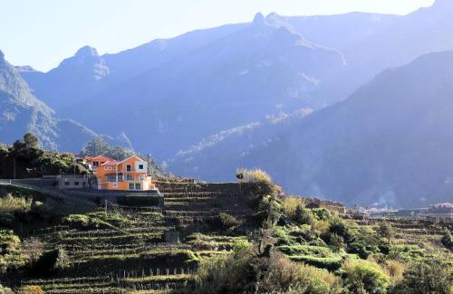 Sao Vicente House | The Mountain View, By OP
