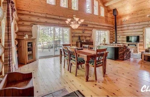 Otter Lake Ski Chalet | The Mountaineer ☀️🌊⛱️🏠