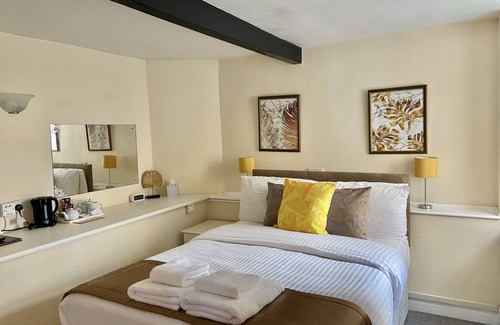 South Cliff House | The Mountview