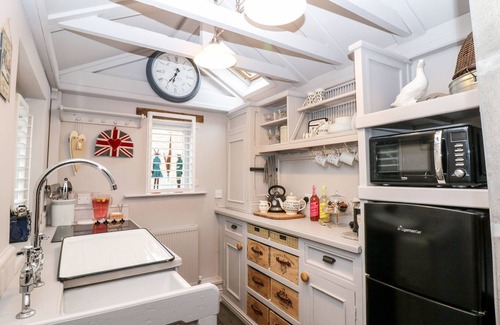 Matlock Cottage | The Mouse House