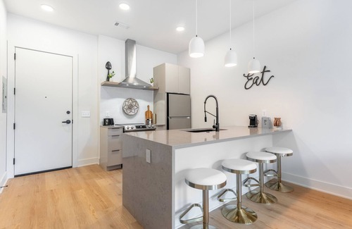 Northern Inglewood Condo | The Music City Gem - Condo Close to Shopping & Dining!