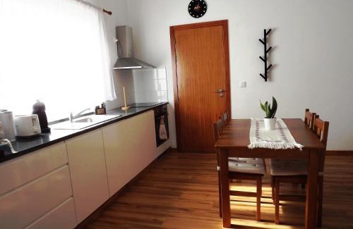 Praia da Vitoria Apartment | The Music House