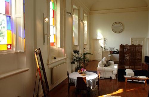 Kingsbridge House | The Music Room