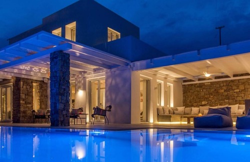 Faros Armenistis House | The Mykonist - Mykonos
