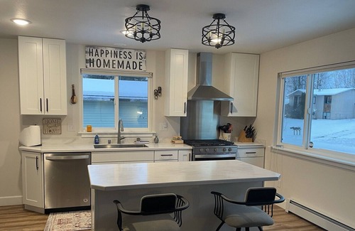 Bayshore - Klatt House | The Nanny Goat a Ranch home close to airport.
