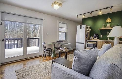 New Buffalo Apartment | The Neighborhood Hotel Grand Beach Suite 11 - One Bedroom