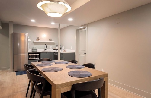 New Buffalo Hotel | The Neighborhood Hotel - New Buffalo Garden Suite