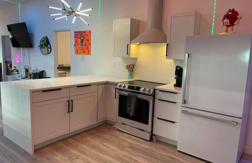 Central Gardens House | The Neon Nest: Retro Chic 4BR Home in Cooper Young