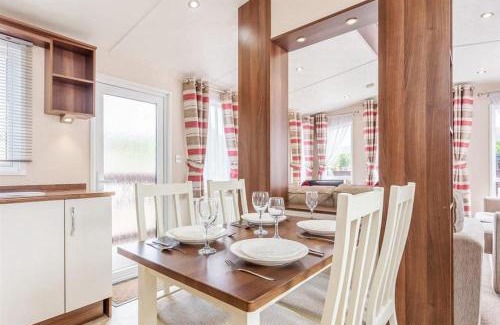 Fort Augustus Resort | The Ness Hot tub Lodge