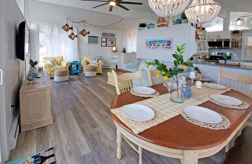 Sherrills Ford House | The Nest, 2 Houses Next Door on Lake Norman