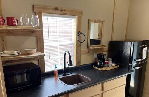 Pipe Creek Cabin | The Nest Cabin Resort - Bluebird Cabin #5