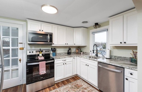 Staunton Apartment | The Nest: Cozy Staunton Apartment + Walk Downtown