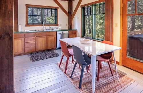 Yachats Cabin | The Nest - Quiet Water Cabin