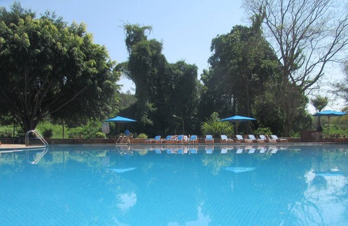 Arusha Hotel | The Ngurdoto Mountain Lodge